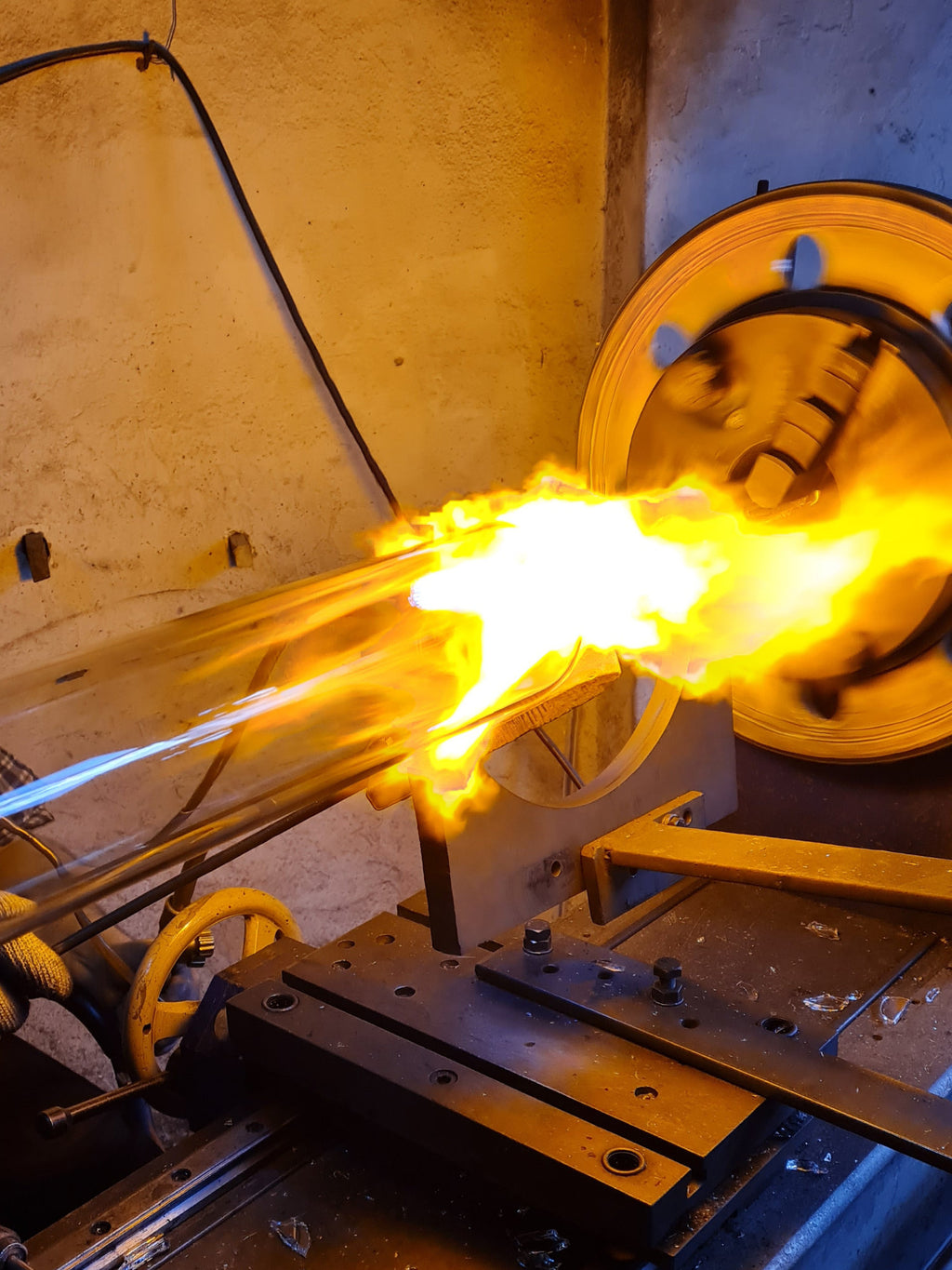 glass production picture